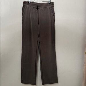 Lululemon Softstreme High-Rise Pant
*Regular